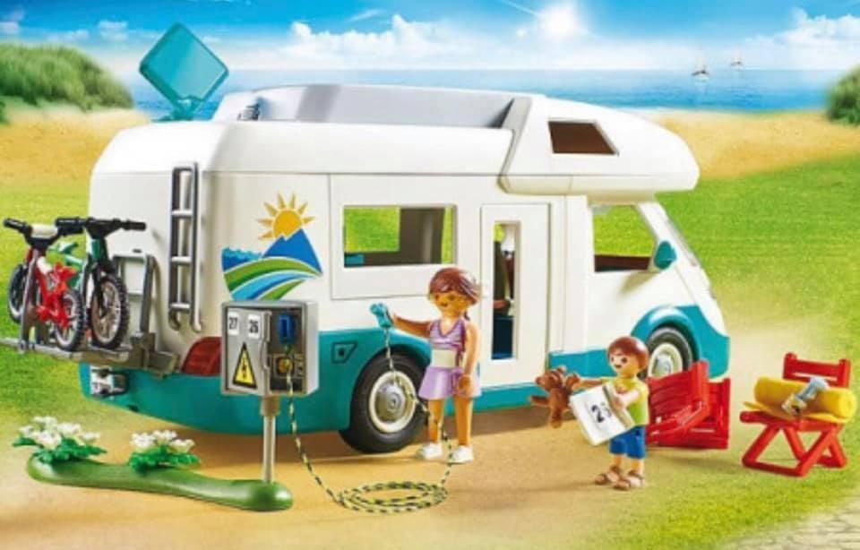 Camping Aviator: Personal RV Campground in Busteni Exterior photo
